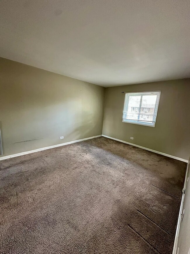 Building Photo - 641 Dulles Rd
