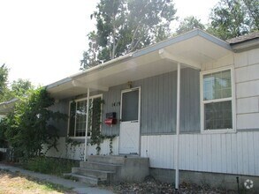 Building Photo - 1419 Keller St