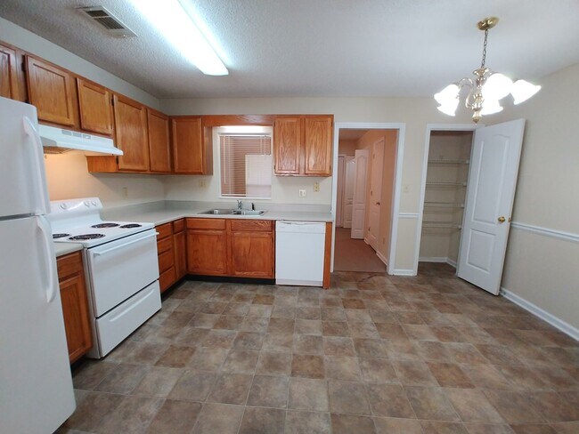 Building Photo - 3811 Mayfair Ln