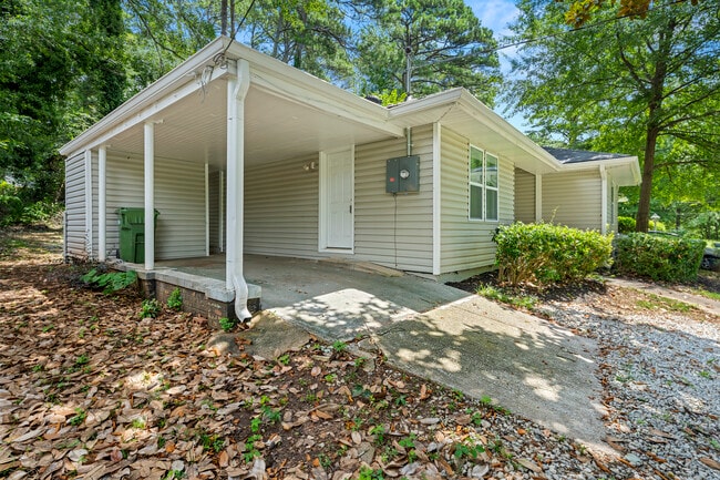 Photo - 1780 Brewer Blvd SW House