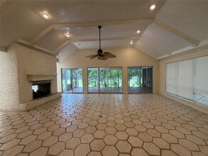 Building Photo - 535 Brandon Rd