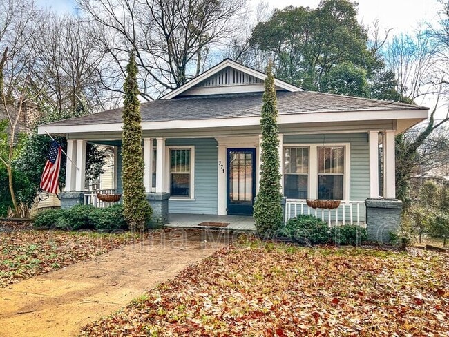 Building Photo - 771 Maple St