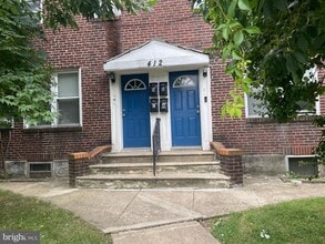 Building Photo - 412 E Walnut Ln