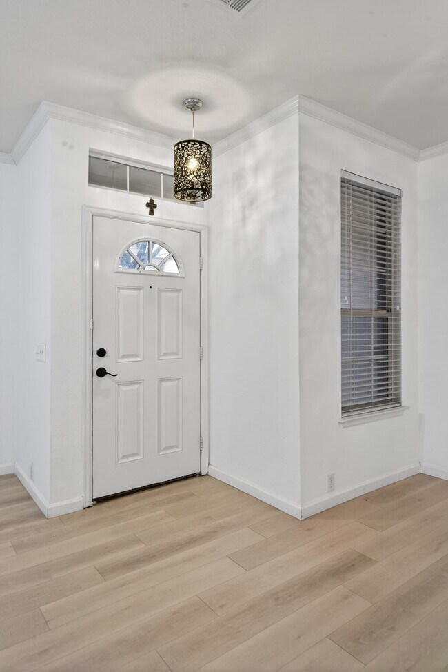 Foto del edificio - 2642 Grayson Way