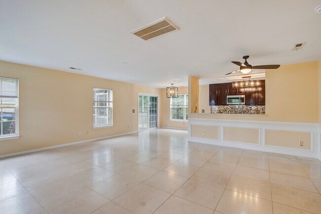 Foto del edificio - 202 Seneca River Dr