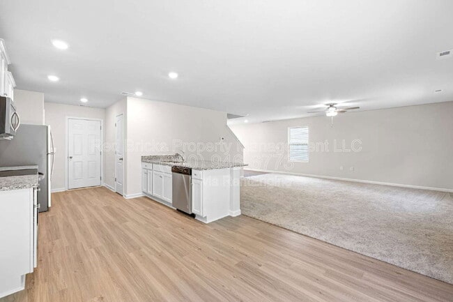 Building Photo - 1157 Nia Rd