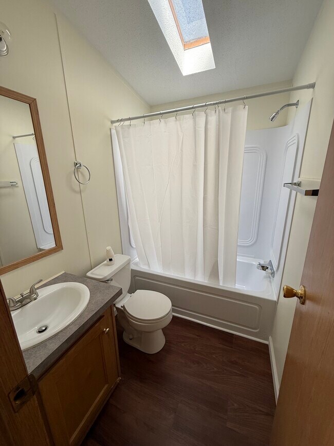 Foto del edificio - 6 Horner Dr