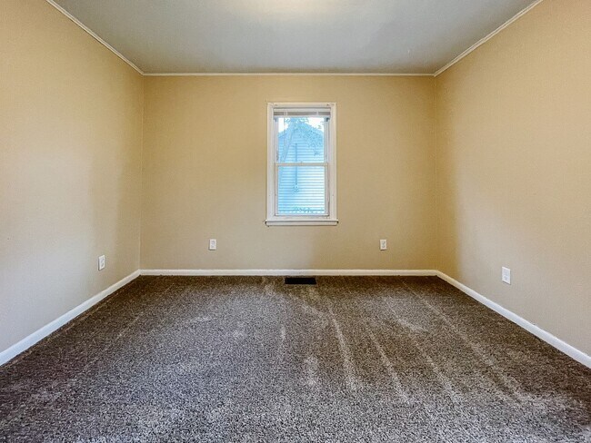 Foto del edificio - Coming Soon! Cozy 2 Bed / 1 Bath Home — Pet Friendly!