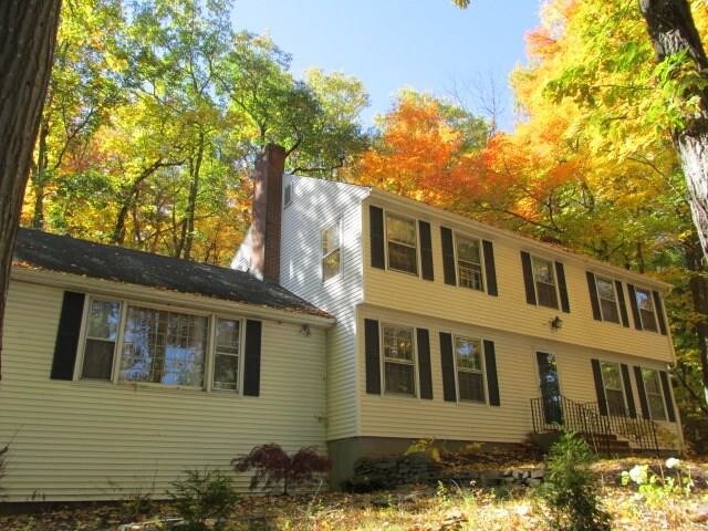 Foto del edificio - 545 Simsbury Rd