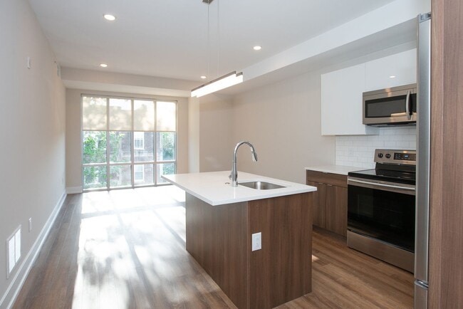 Interior Photo - Spruce Square