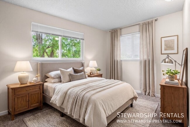 Foto del edificio - 1359 Liberty St NE