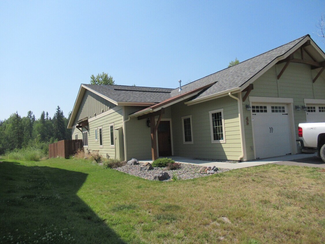 Foto principal - 2 Bed 2 Bath Great Northern Condo