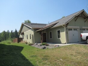 Building Photo - 45 Great Northern Dr