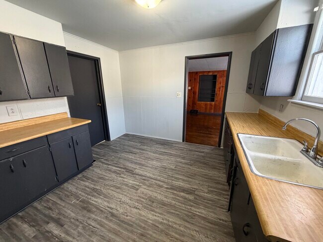 Foto del edificio - 1232 Freeman-