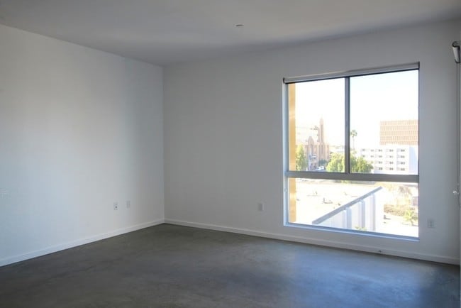 Building Photo - 4021 8th Ave