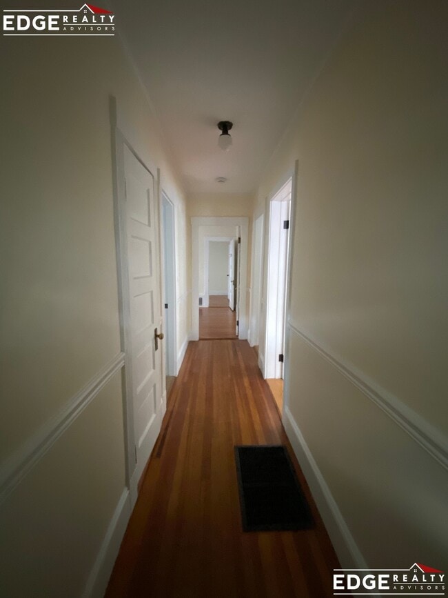 Photo - 49 Montfern Ave Apartment