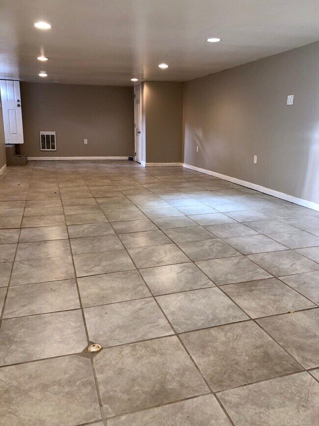 Foto del edificio - 5116 Cottage St