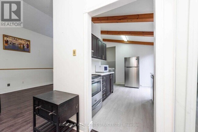 Building Photo - 48 Reynier Dr