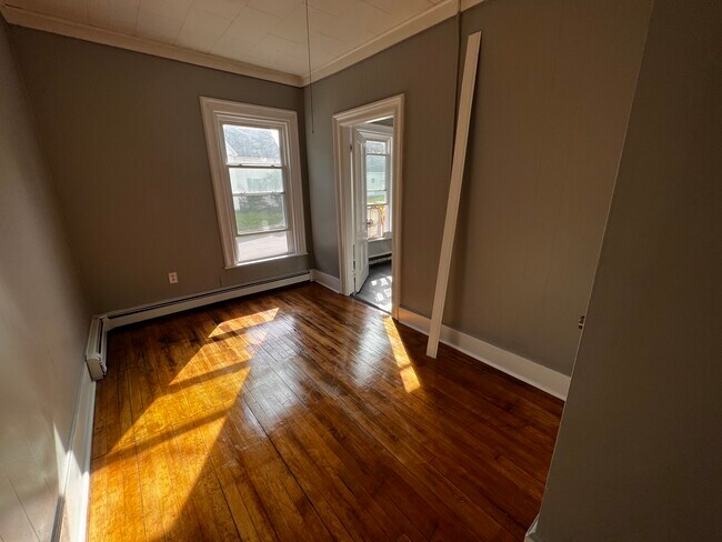 Building Photo - 55 Davis St