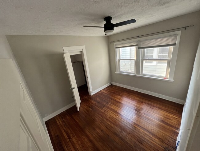 Foto del edificio - 1505 Wagar Ave