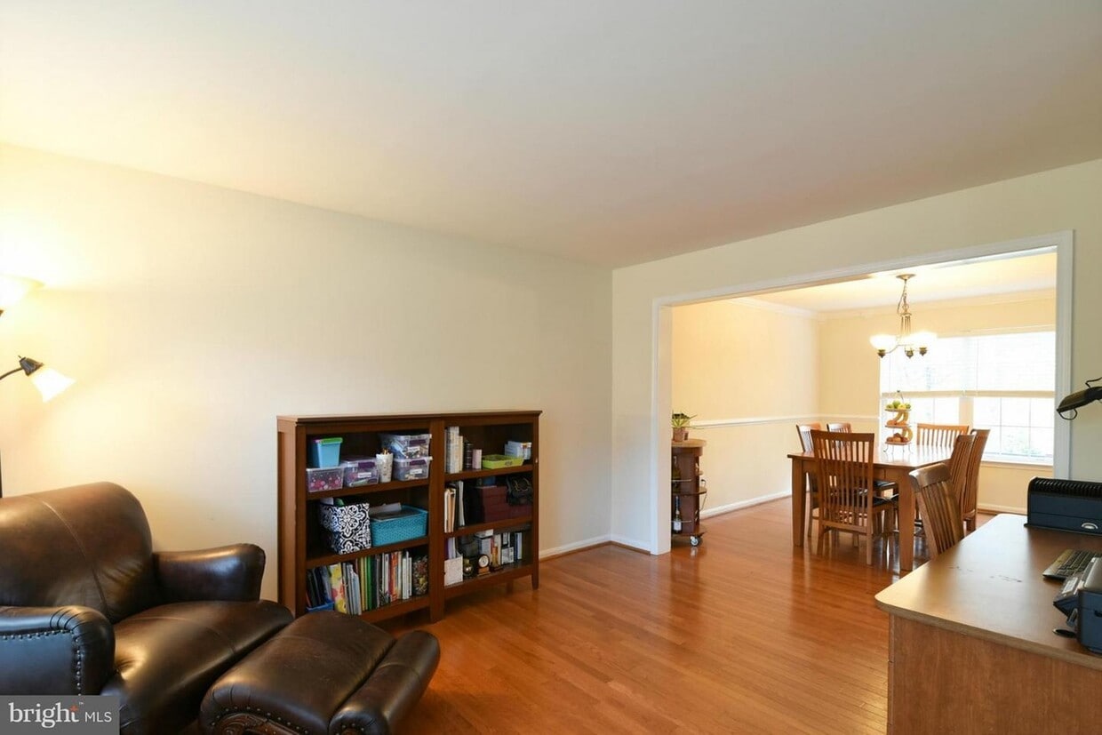 Foto principal - 2892 Nicely Ct