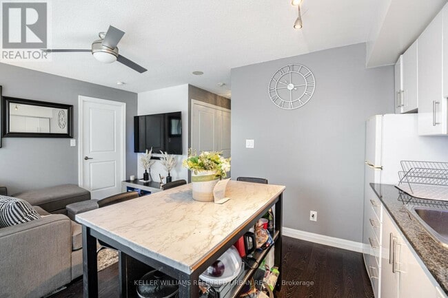Building Photo - 2035-2035 Sheppard Ave E