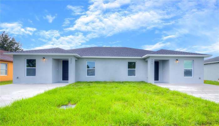 Duplex - 304 Corsica Ct