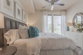 2 Br, Master Bedroom - 1414 Texas Downtown
