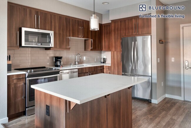 Foto del edificio - 5211 DeMarcus Blvd