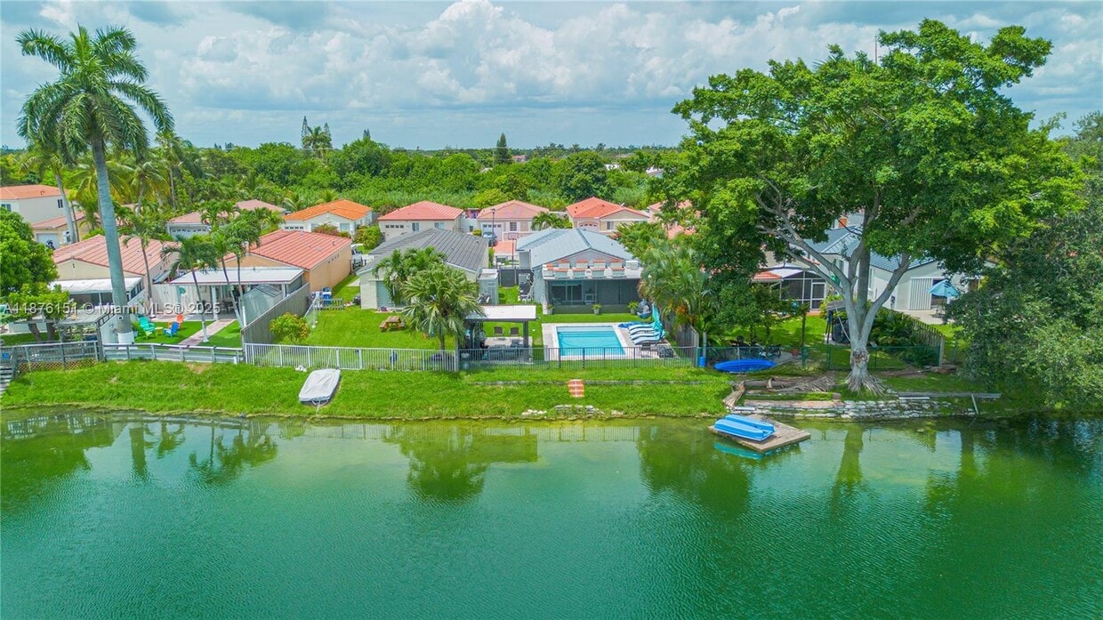 Foto principal - 17079 SW 142nd Pl