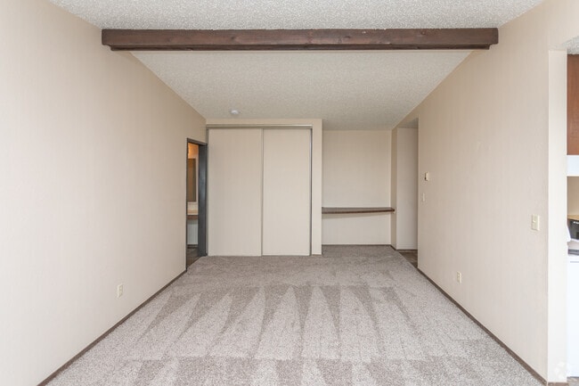 1BR, 1BA - 700SF - Crestview Manor Apartments