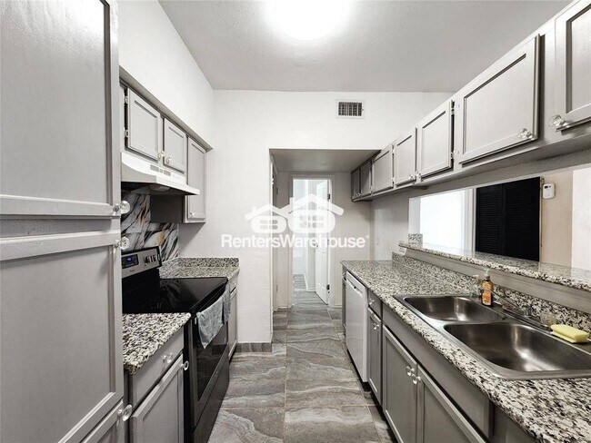 Foto del edificio - 14550 Fonmeadow Dr