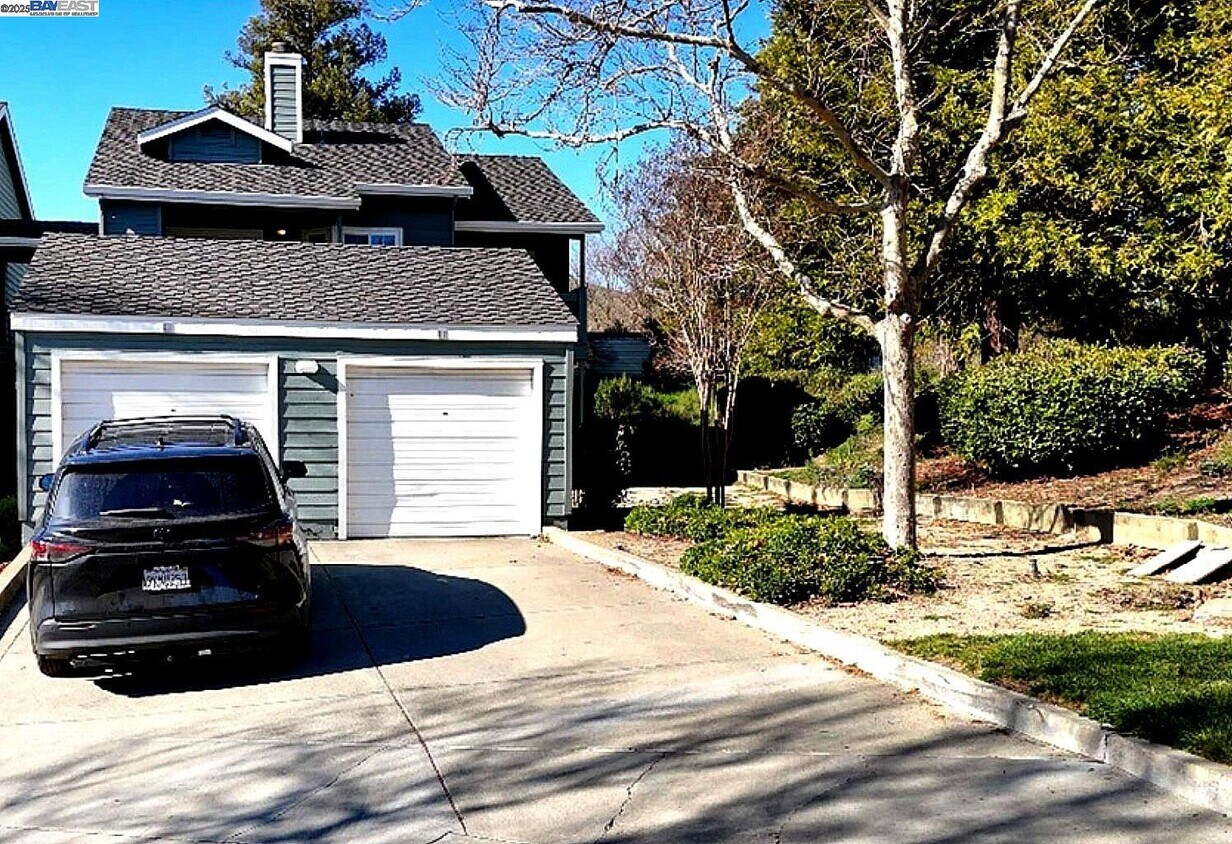 Foto principal - 8170 Mountain View Dr