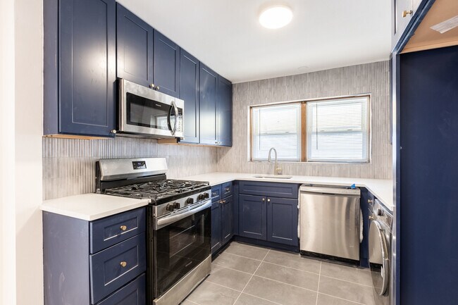 Foto del edificio - 4818 N St Louis Ave