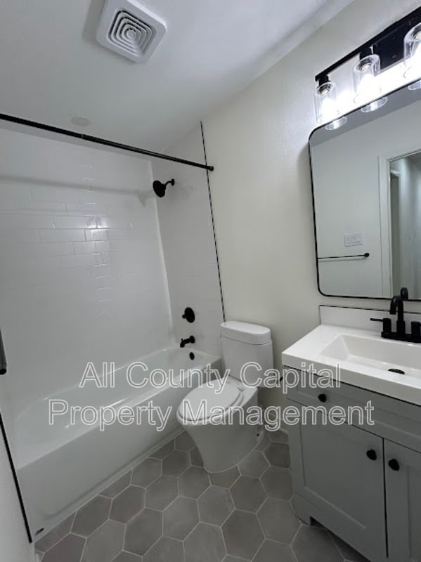 Building Photo - 3432 Willowrun Dr