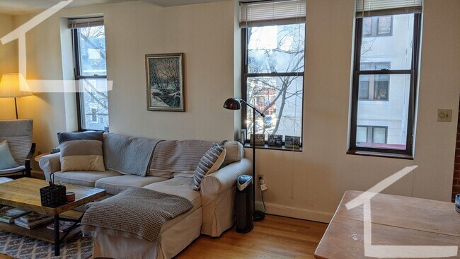 Foto del edificio - 35 Brainerd Rd