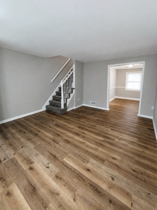 Foto del edificio - 8204 Kavanagh Rd