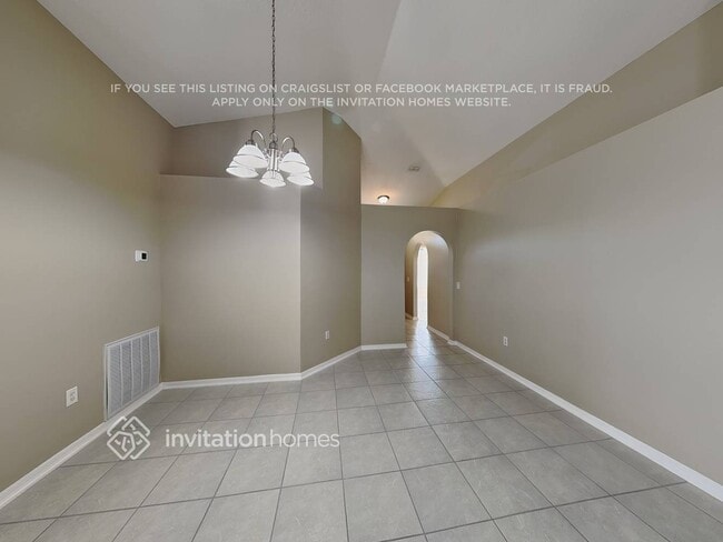 Building Photo - 4781 Salamander St