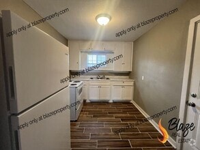 Building Photo - 1402 Hazelwood St
