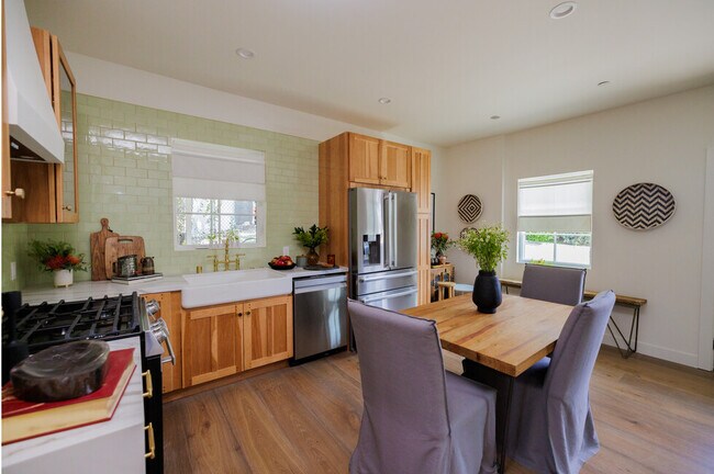 Foto del edificio - 3649 Cazador St