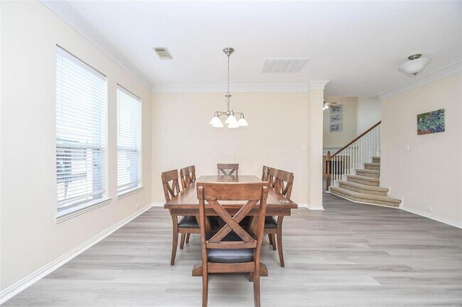 Foto del edificio - 7509 Lakeside Manor Ln