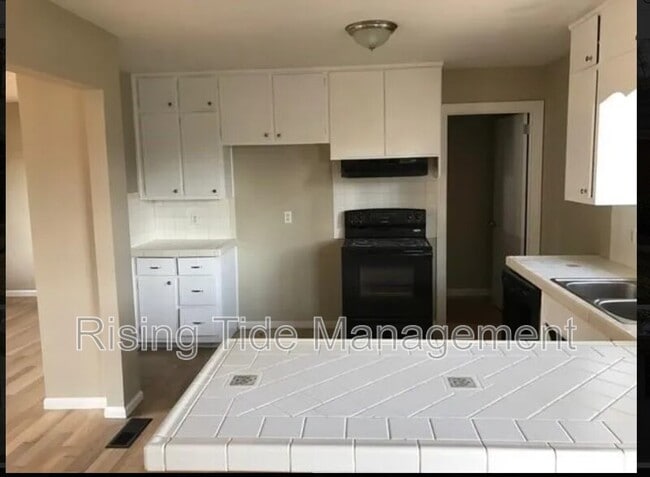 Foto del edificio - 245 Tanglewood Cir NE