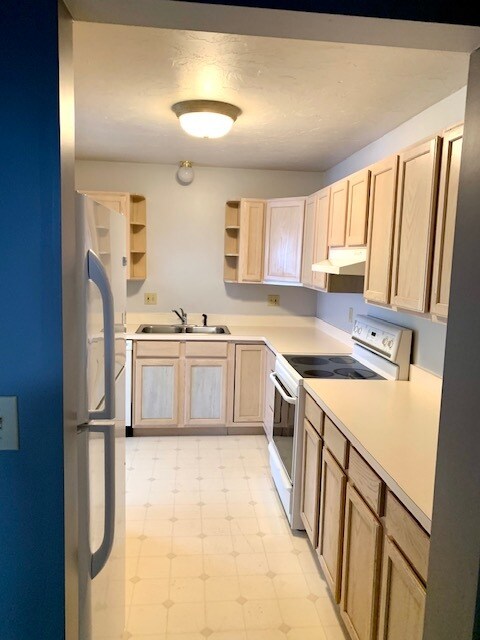 626 Eichelberger - Kitchen - 626 Eichelberger St