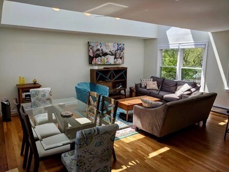 Foto principal - 72 6th St
