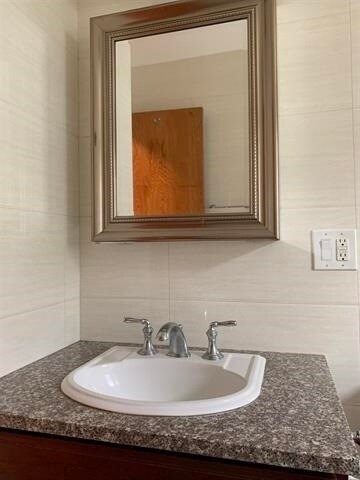 Foto del edificio - 33 E 51st St