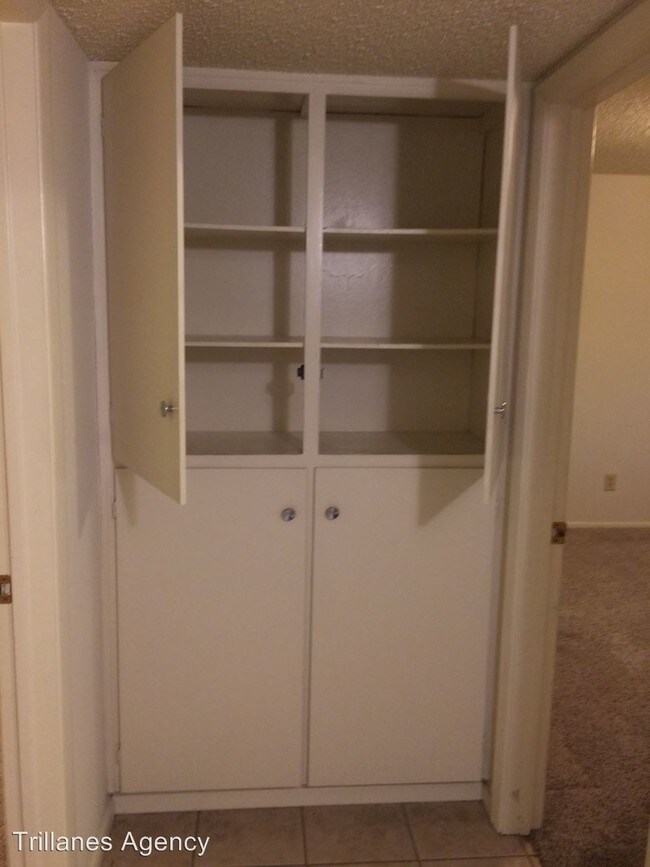 Foto del edificio - 6205 Loftus Ave NE