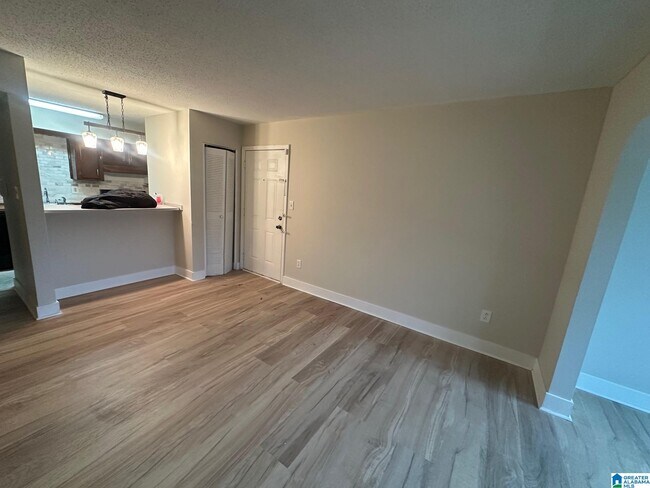 Foto del edificio - 412 Skyview Dr