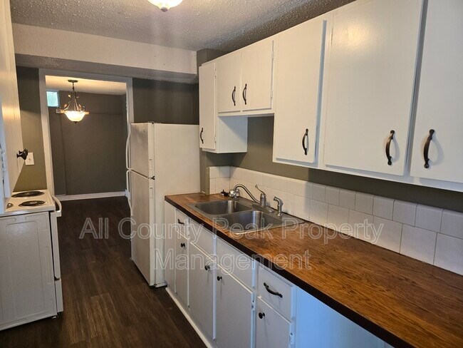 Foto del edificio - 107 Hollyberry Ln