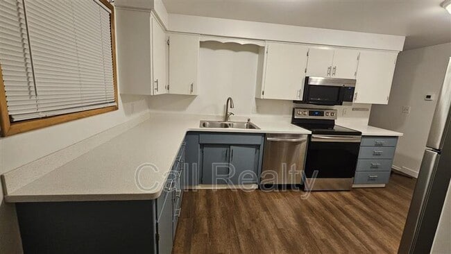 Foto del edificio - 1222 E Baldwin Ave