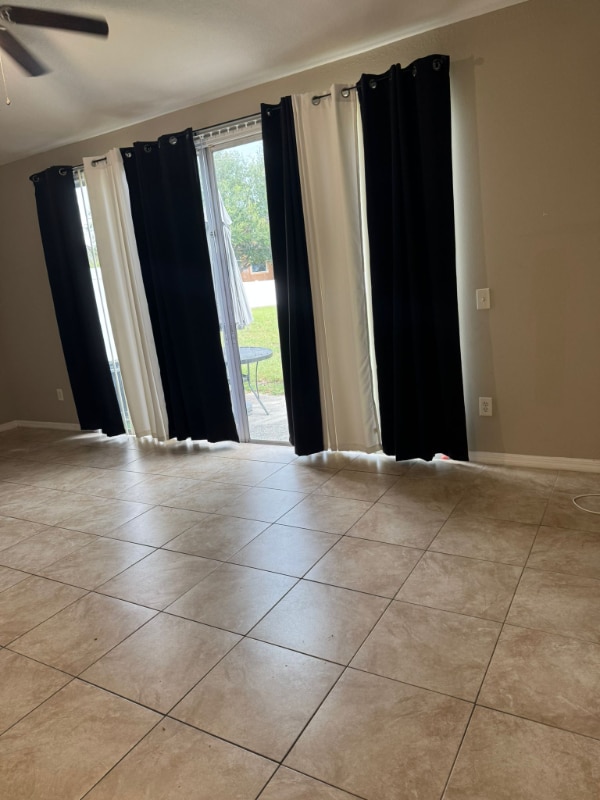 Building Photo - 657 Orchid Dr